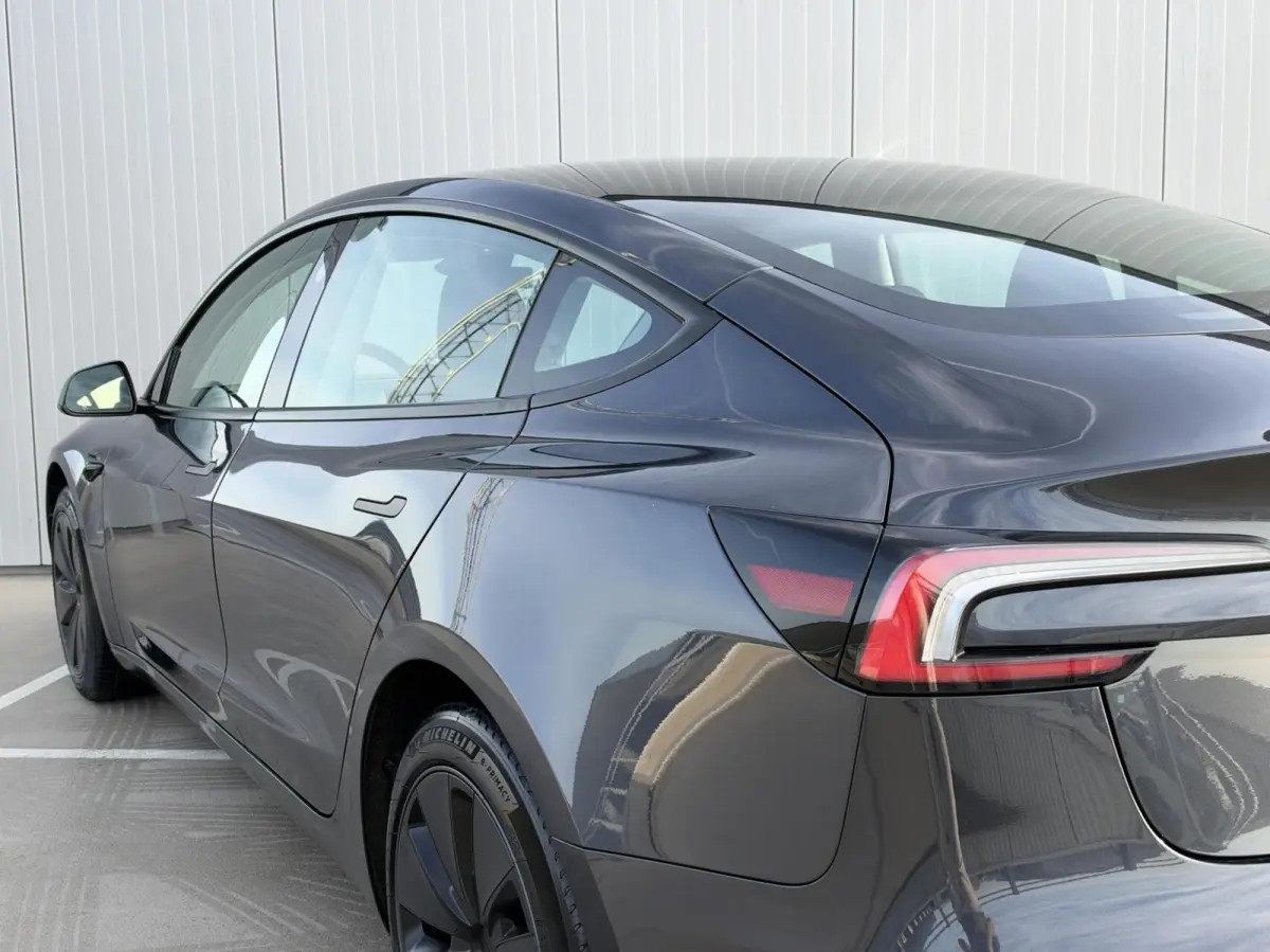 RWD 60 kWh|Highland|Premium|NL-Auto