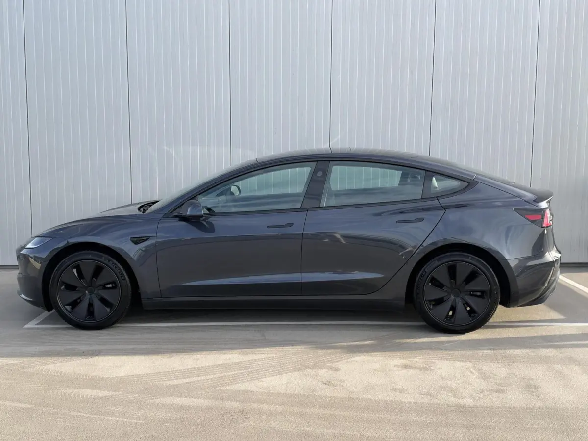 RWD 60 kWh|Highland|Premium|NL-Auto