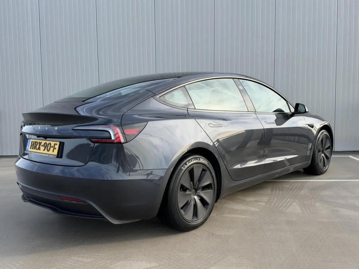 RWD 60 kWh|Highland|Premium|NL-Auto