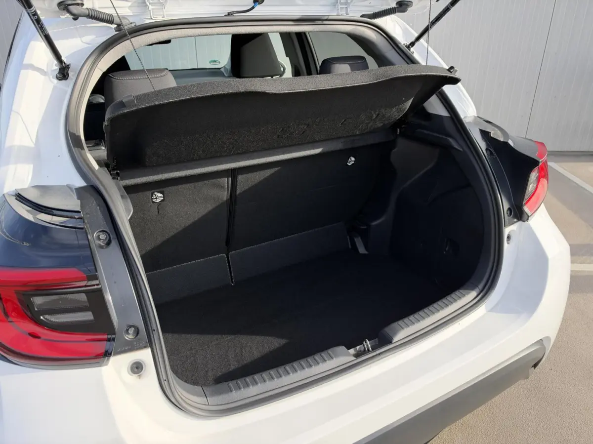 1.5 Hybrid 115 First Edition|Navi|LED|NL-Auto