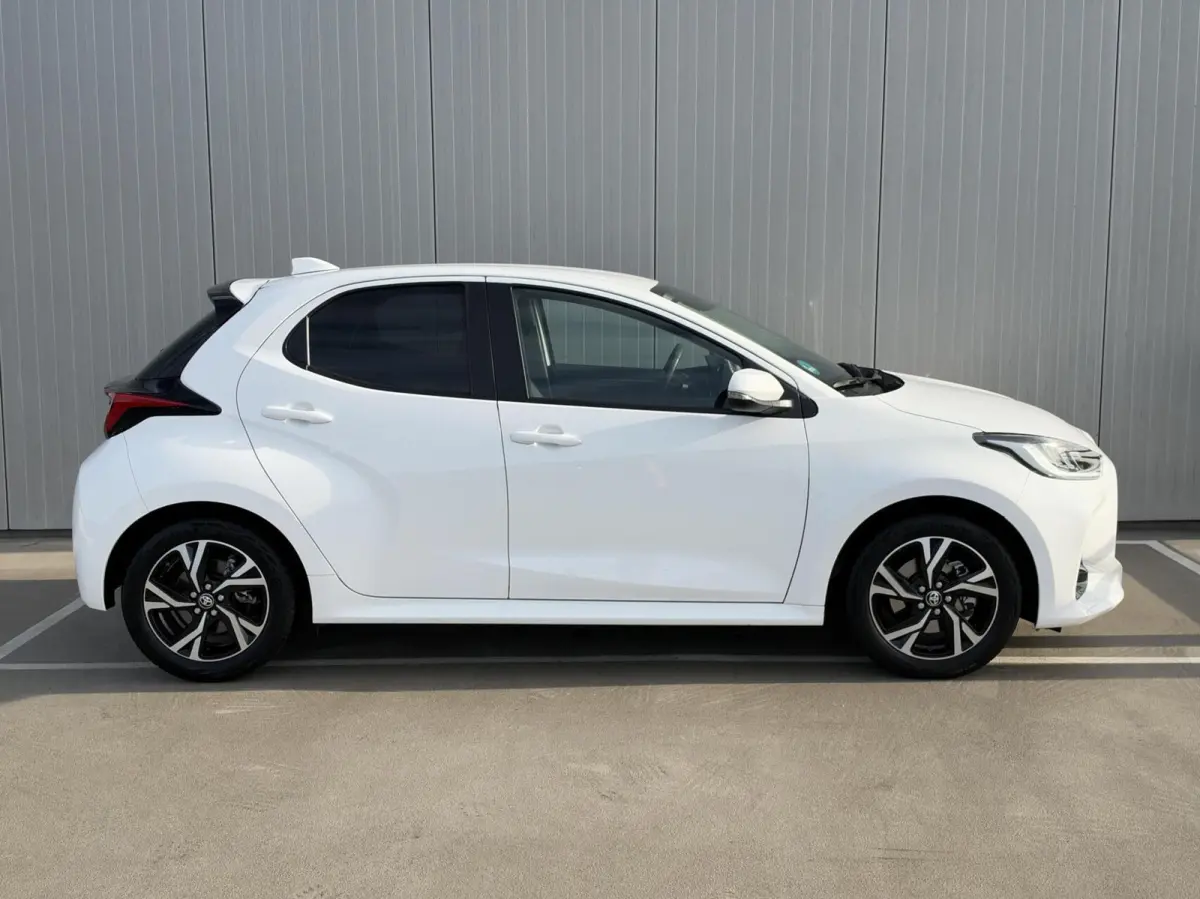 1.5 Hybrid 115 First Edition|Navi|LED|NL-Auto