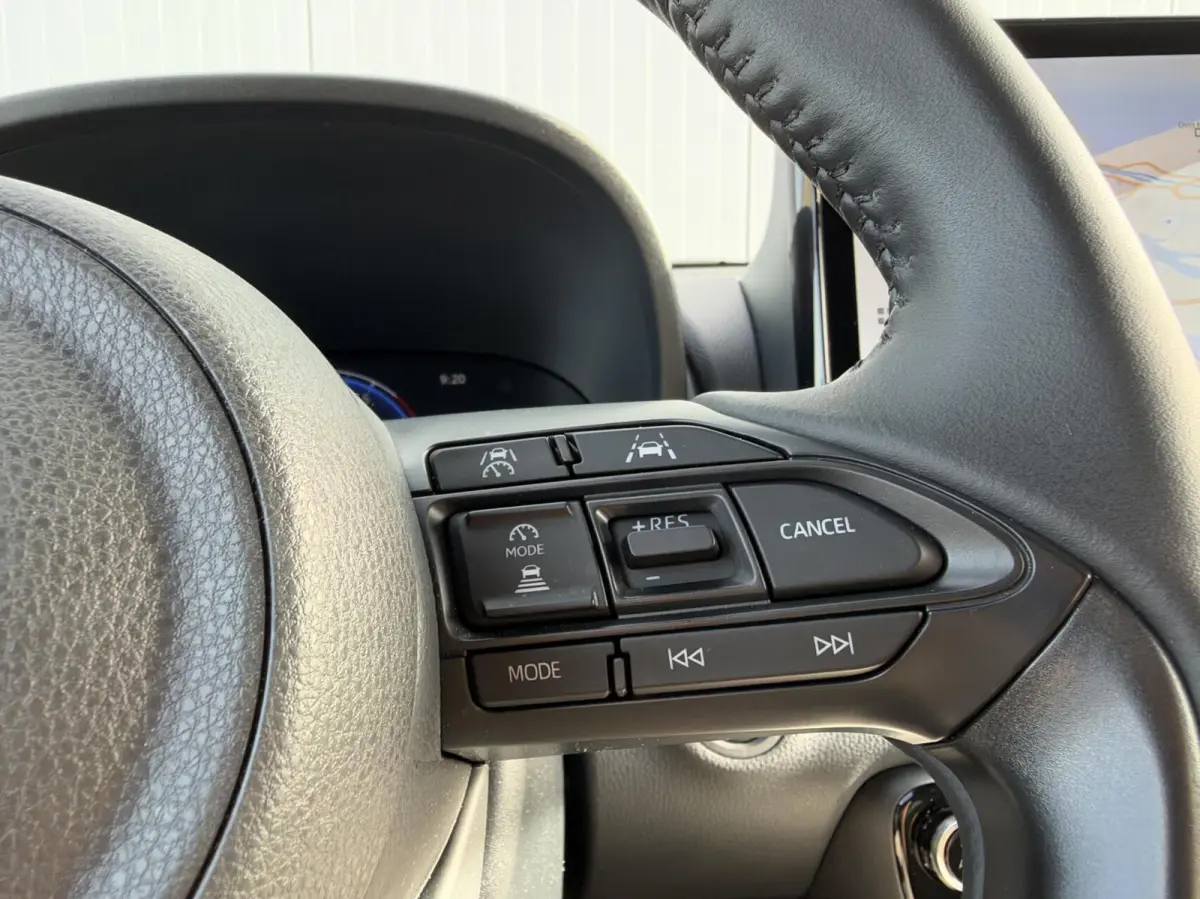 1.5 Hybrid 115 First Edition|Navi|LED|NL-Auto