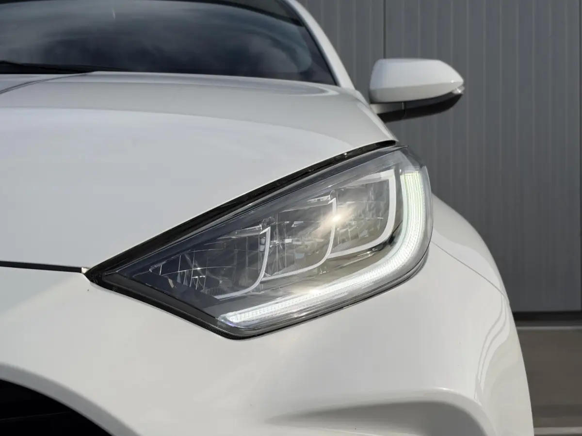 1.5 Hybrid 115 First Edition|Navi|LED|NL-Auto