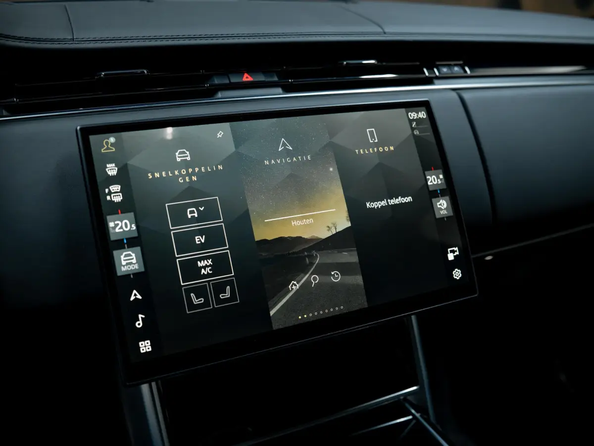 3.0 P550e Autobiography PHEV | Trekhaak | Koelbox | Massage | Signature Audio | Vierwielbest. | ACC | HUD |