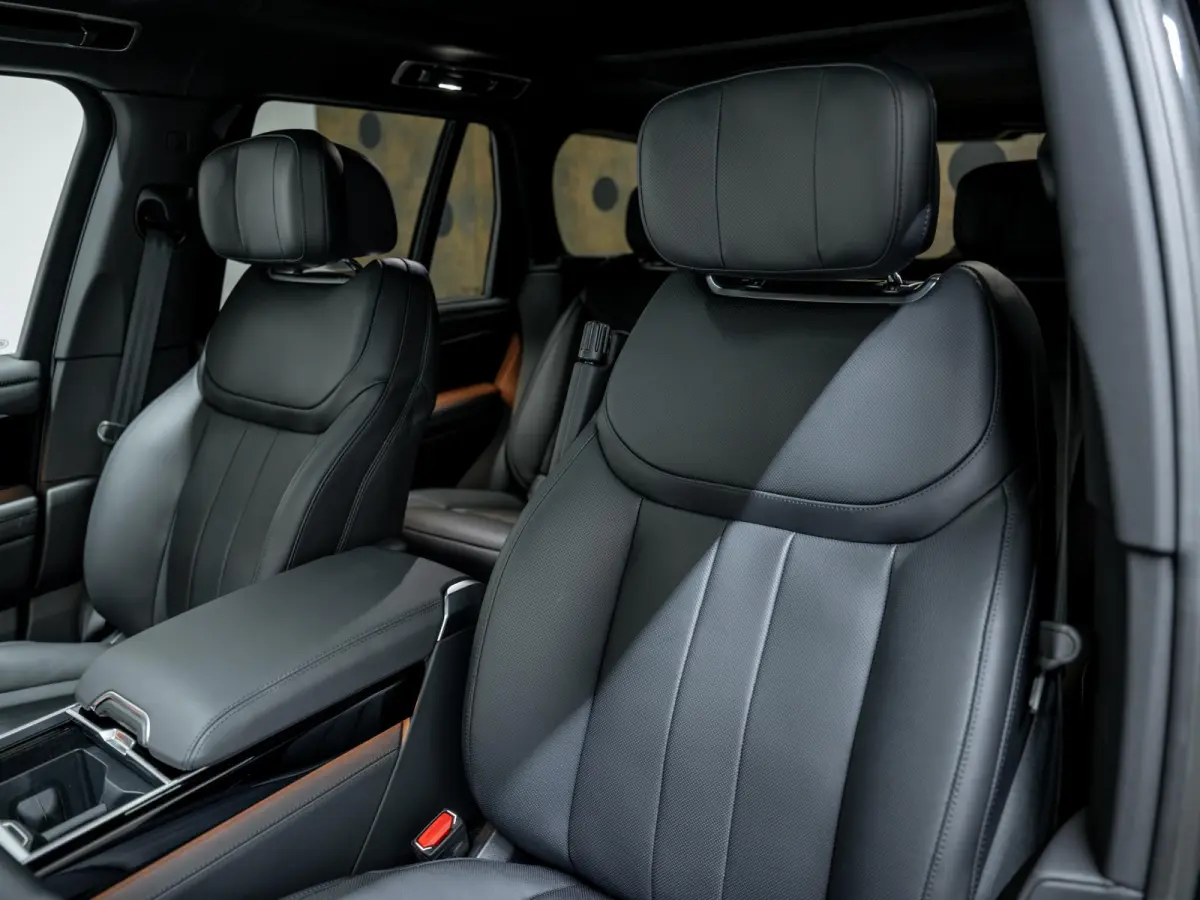 3.0 P550e Autobiography PHEV | Trekhaak | Koelbox | Massage | Signature Audio | Vierwielbest. | ACC | HUD |