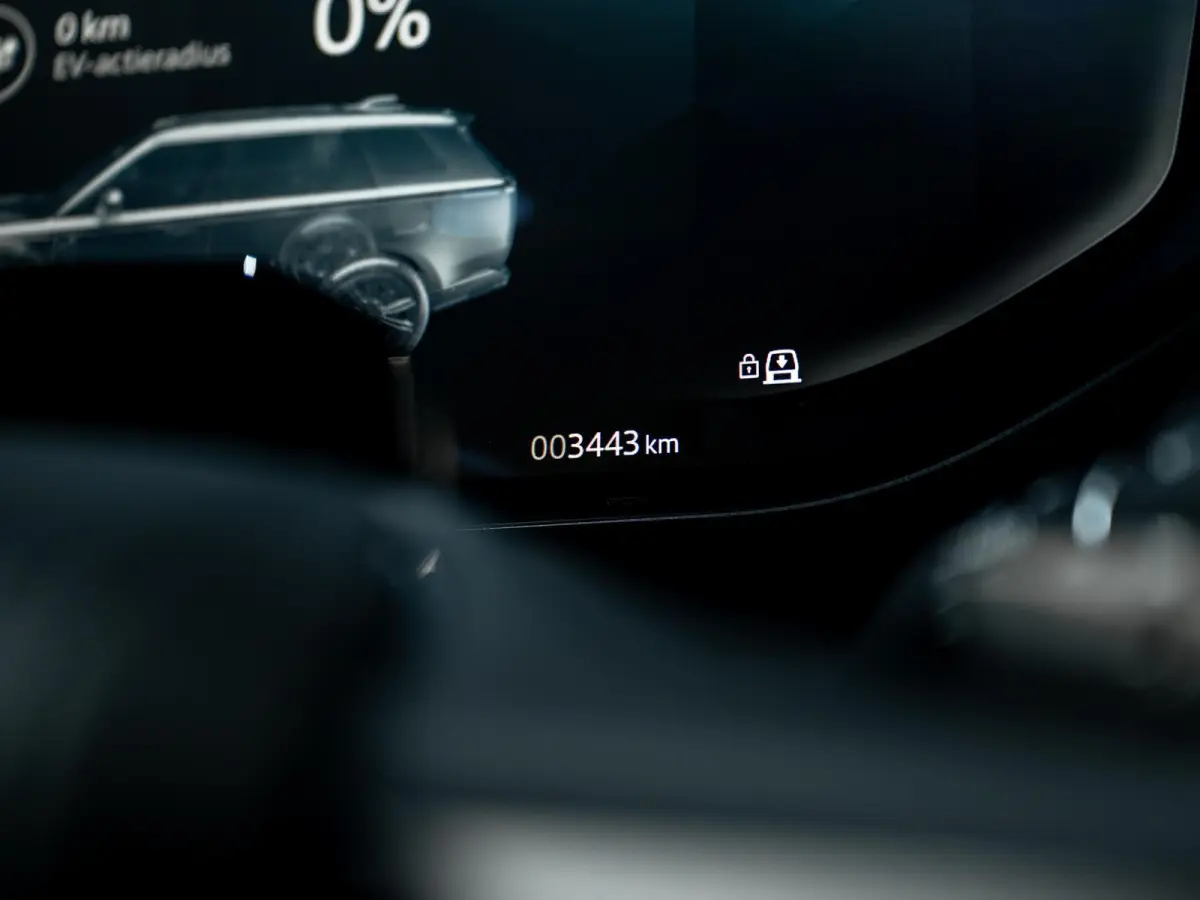 3.0 P550e Autobiography PHEV | Trekhaak | Koelbox | Massage | Signature Audio | Vierwielbest. | ACC | HUD |