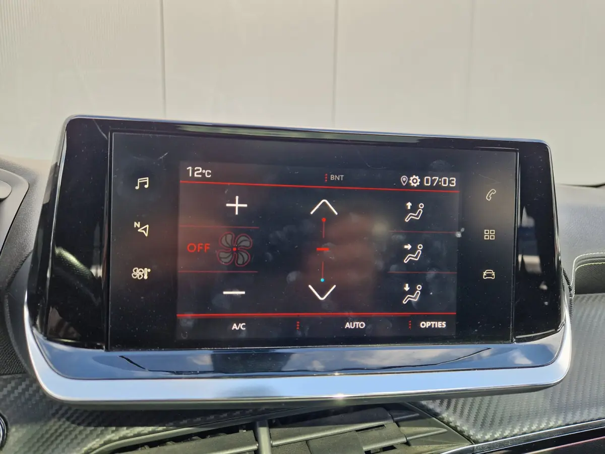 1.5 BlueHDi Aut. Gt-Line Pano/Full!