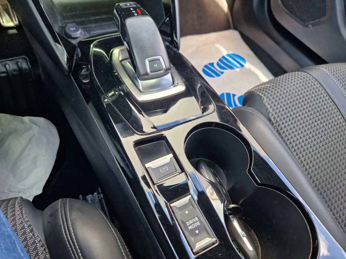 1.5 BlueHDi Aut. Gt-Line Pano/Full!
