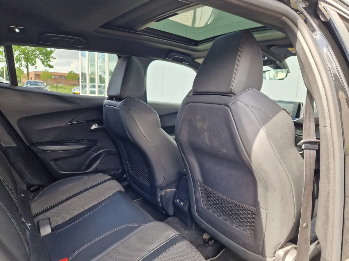 1.5 BlueHDi Aut. Gt-Line Pano/Full!