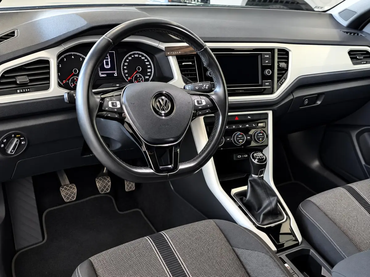 1.0 TSI Style Dealeronderhouden | Afn. Trekhaak | Stoelverwarming | Apple Carplay & Android | Led | Clima |