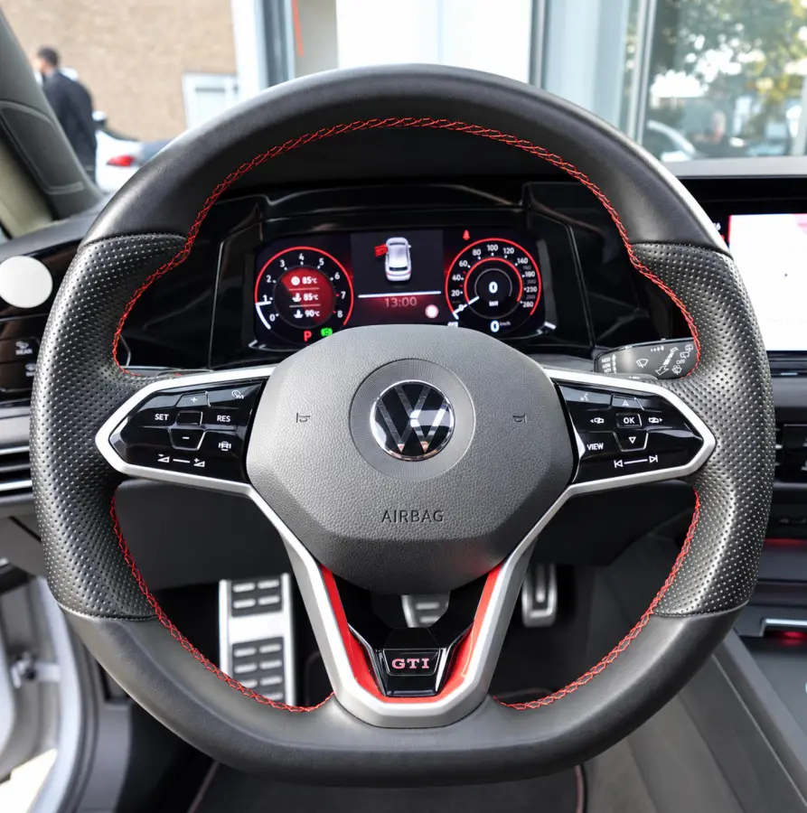 Volkswagen Golf 2.0 TSI GTI PANO BLINDSPOT ACC VOL