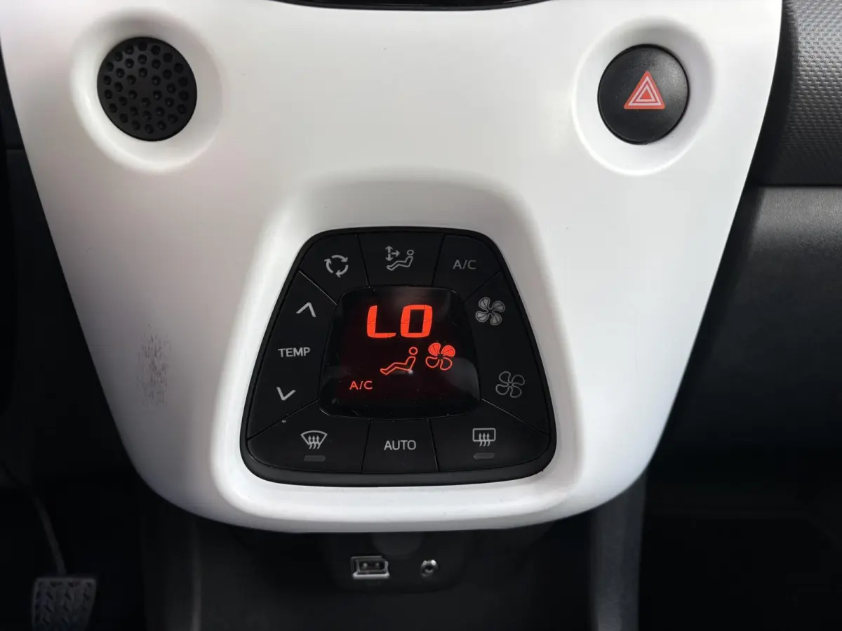 5drs Shine LUXE Automaat + Clima
