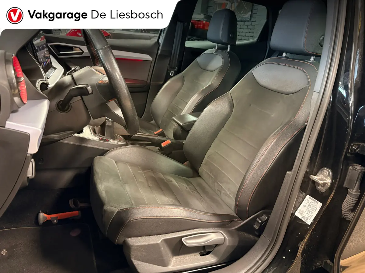 1.0 EcoTSI FR Business Intense facelift / virtual cockpit / camera / stoel verwarming / sportstoelen