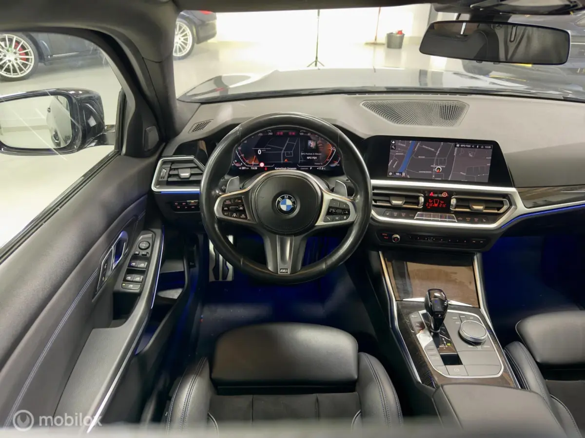 320i High Executive M Sport | Pano | ACC | Virtual | Dodehoek | Leer | Sfeer | Stoelverwarming | Driving Assistant Professional | 184PK