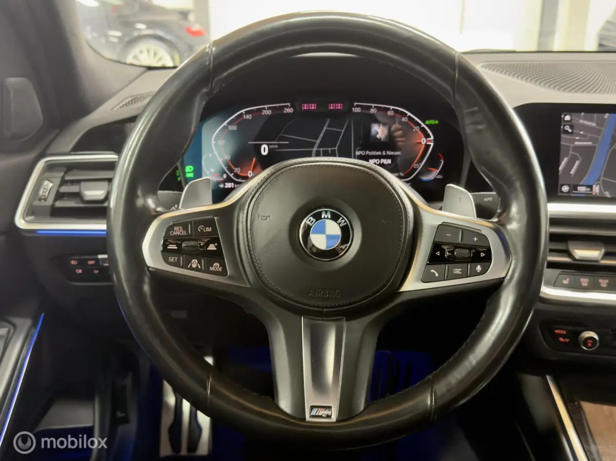 320i High Executive M Sport | Pano | ACC | Virtual | Dodehoek | Leer | Sfeer | Stoelverwarming | Driving Assistant Professional | 184PK