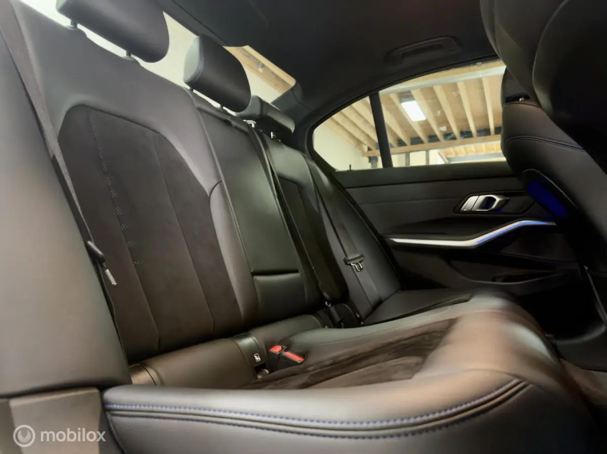 320i High Executive M Sport | Pano | ACC | Virtual | Dodehoek | Leer | Sfeer | Stoelverwarming | Driving Assistant Professional | 184PK