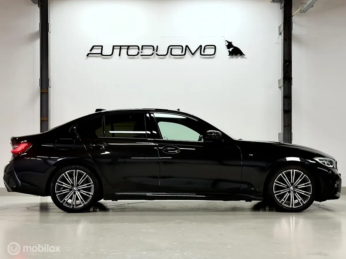 320i High Executive M Sport | Pano | ACC | Virtual | Dodehoek | Leer | Sfeer | Stoelverwarming | Driving Assistant Professional | 184PK