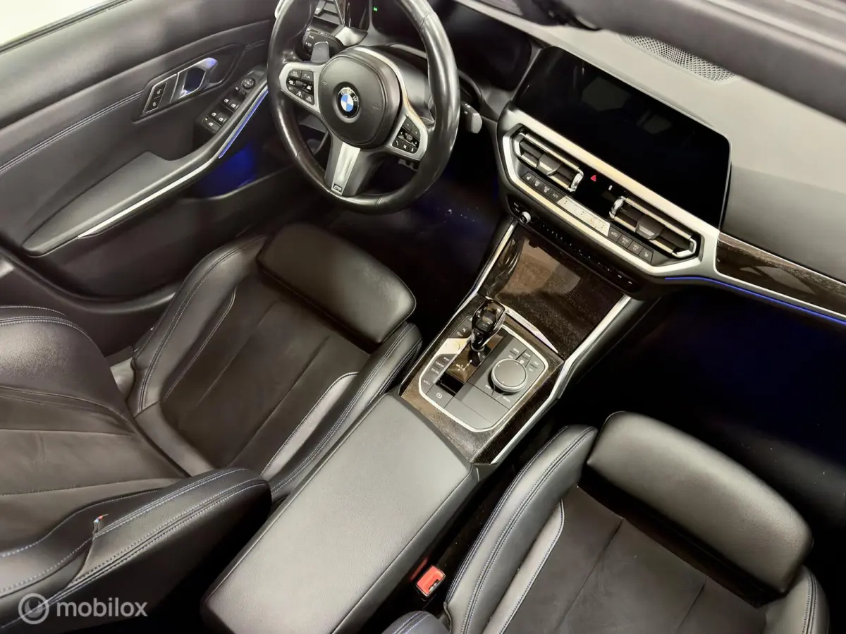 320i High Executive M Sport | Pano | ACC | Virtual | Dodehoek | Leer | Sfeer | Stoelverwarming | Driving Assistant Professional | 184PK