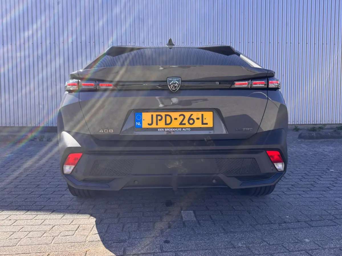 1.6 HYbrid 225 EAT8 Allure Avantage | Camera voor & achter | NL auto | AGR bestuurdersstoel | Stoelverwarming | Automaat | On-board charger 7,4kW | Comfort Pack