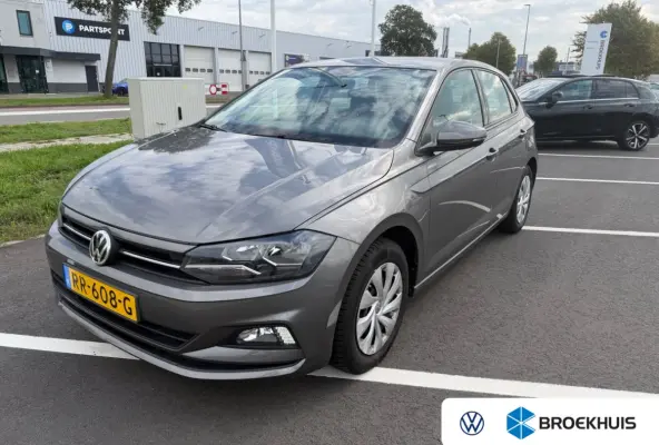 1.0 TSI Comfortline 95pk TSI l Multifunct. Leder Stuur l Parkeersensoren l LED l Cr Control l Airco l Metallic lak l 5drs l