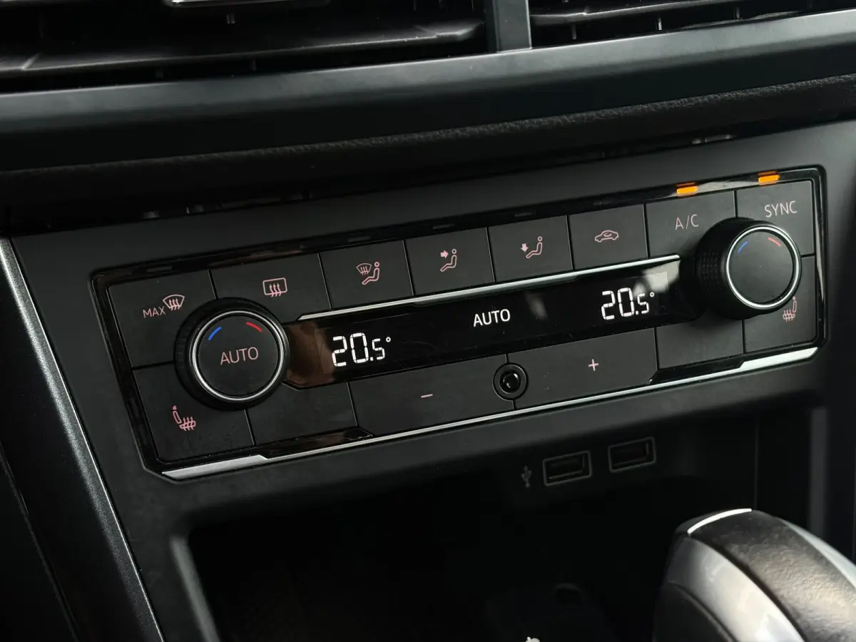 2.0 TSI 200 pk GTI 7-DSG | Achteruitrijcamera | Apple Carplay/Android Auto|telefoonintegratie premium | Cruise control adaptief