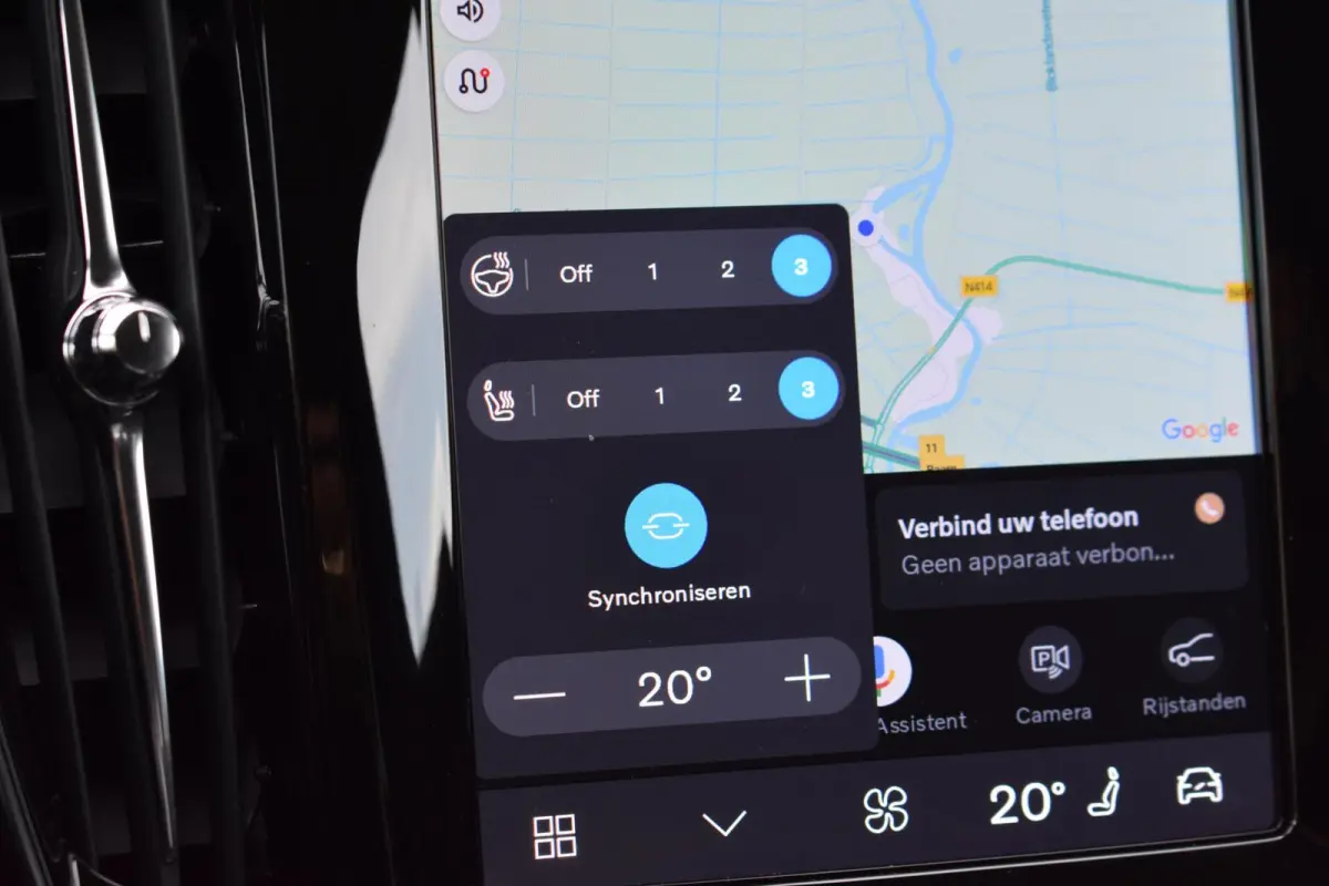 2.0 T6 Plug-in hybrid AWD Plus Dark | NL Auto | Trekhaak | Harman Kardon |