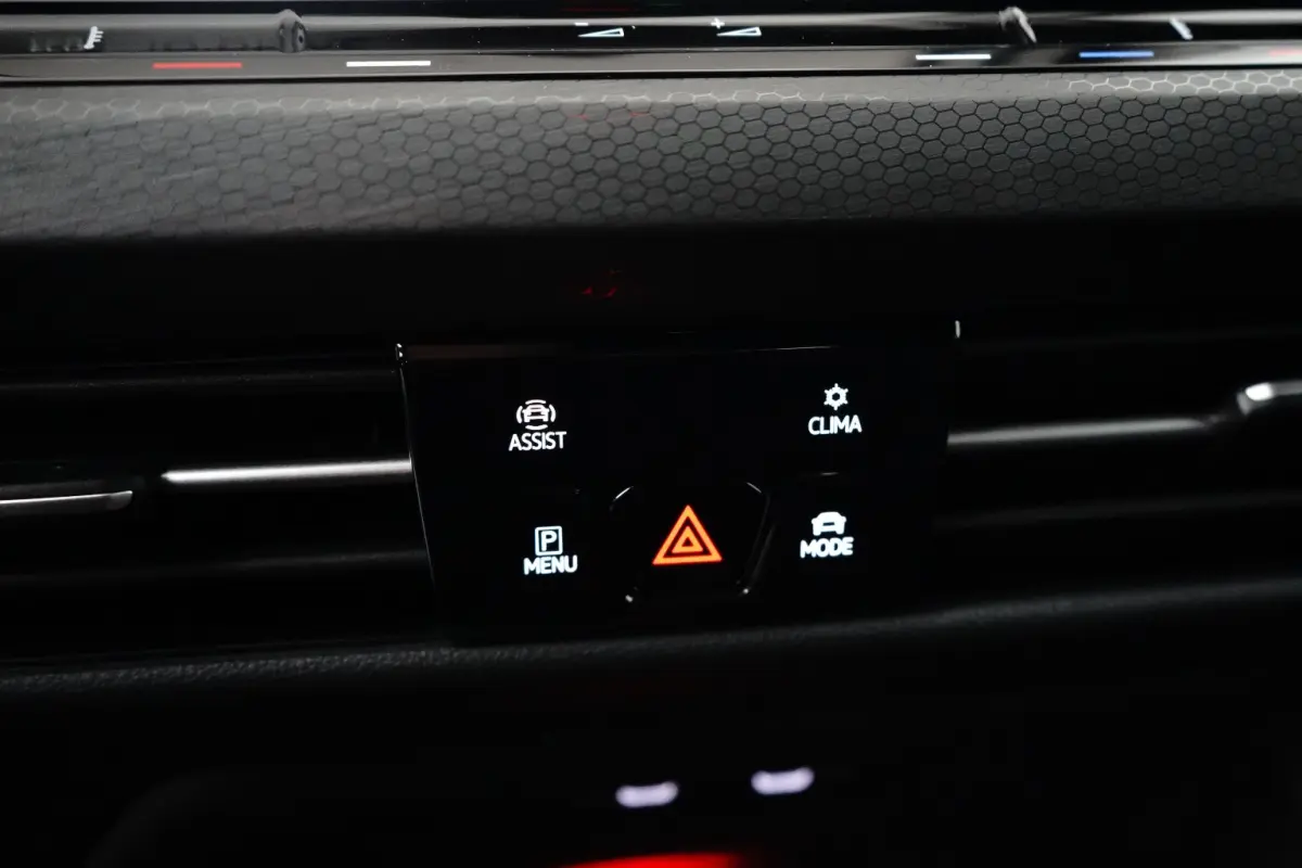1.4 eHybrid GTE | Achteruitrijcamera | Full-LED koplampen | Navigatiesysteem full map