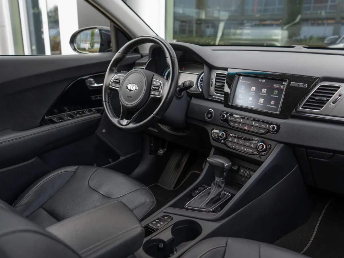 1.6 GDi Hybrid ExecutiveLine Dealeronderhouden | Trekhaak | Stoelverwarming + koeling| JBL| LED | Elektrische stoel + geheugen