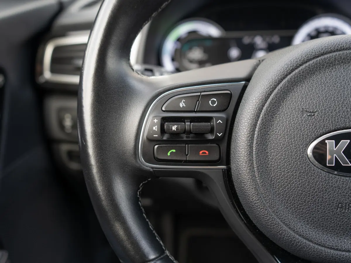 1.6 GDi Hybrid ExecutiveLine Dealeronderhouden | Trekhaak | Stoelverwarming + koeling| JBL| LED | Elektrische stoel + geheugen