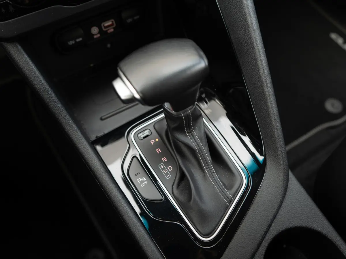 1.6 GDi Hybrid ExecutiveLine Dealeronderhouden | Trekhaak | Stoelverwarming + koeling| JBL| LED | Elektrische stoel + geheugen