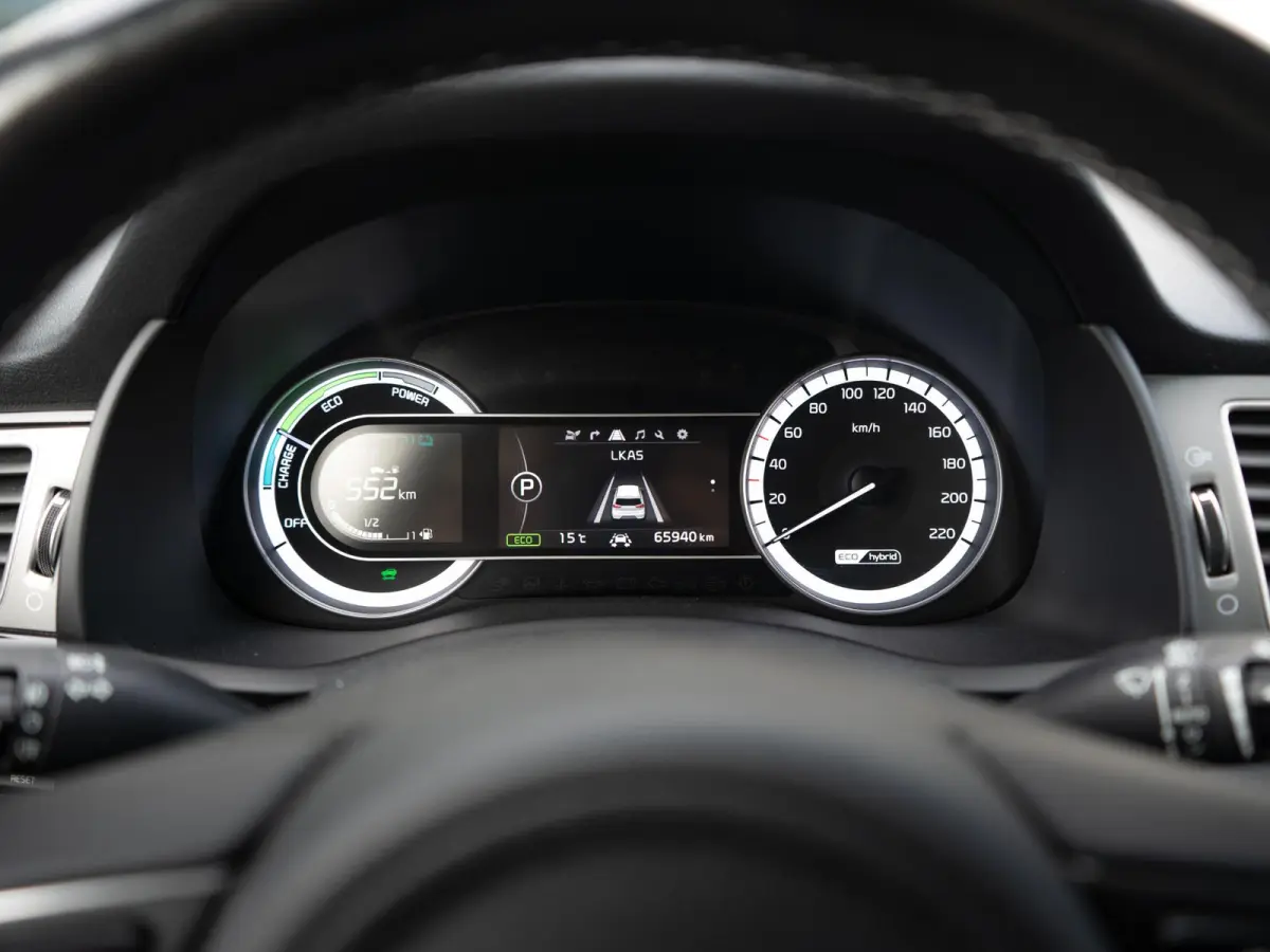 1.6 GDi Hybrid ExecutiveLine Dealeronderhouden | Trekhaak | Stoelverwarming + koeling| JBL| LED | Elektrische stoel + geheugen