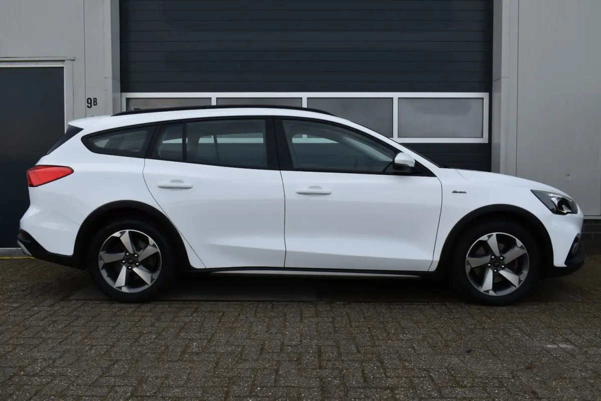 1.0 EcoBoost Active Business