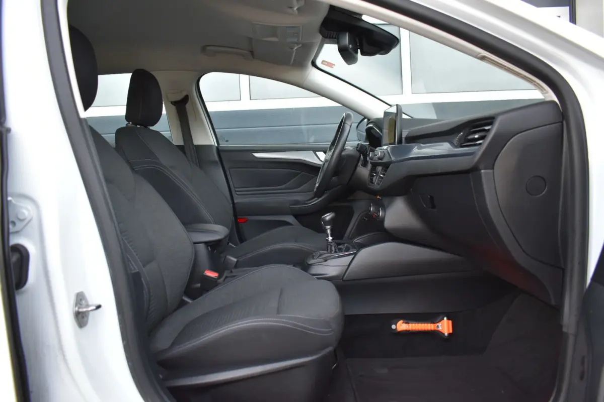 1.0 EcoBoost Active Business
