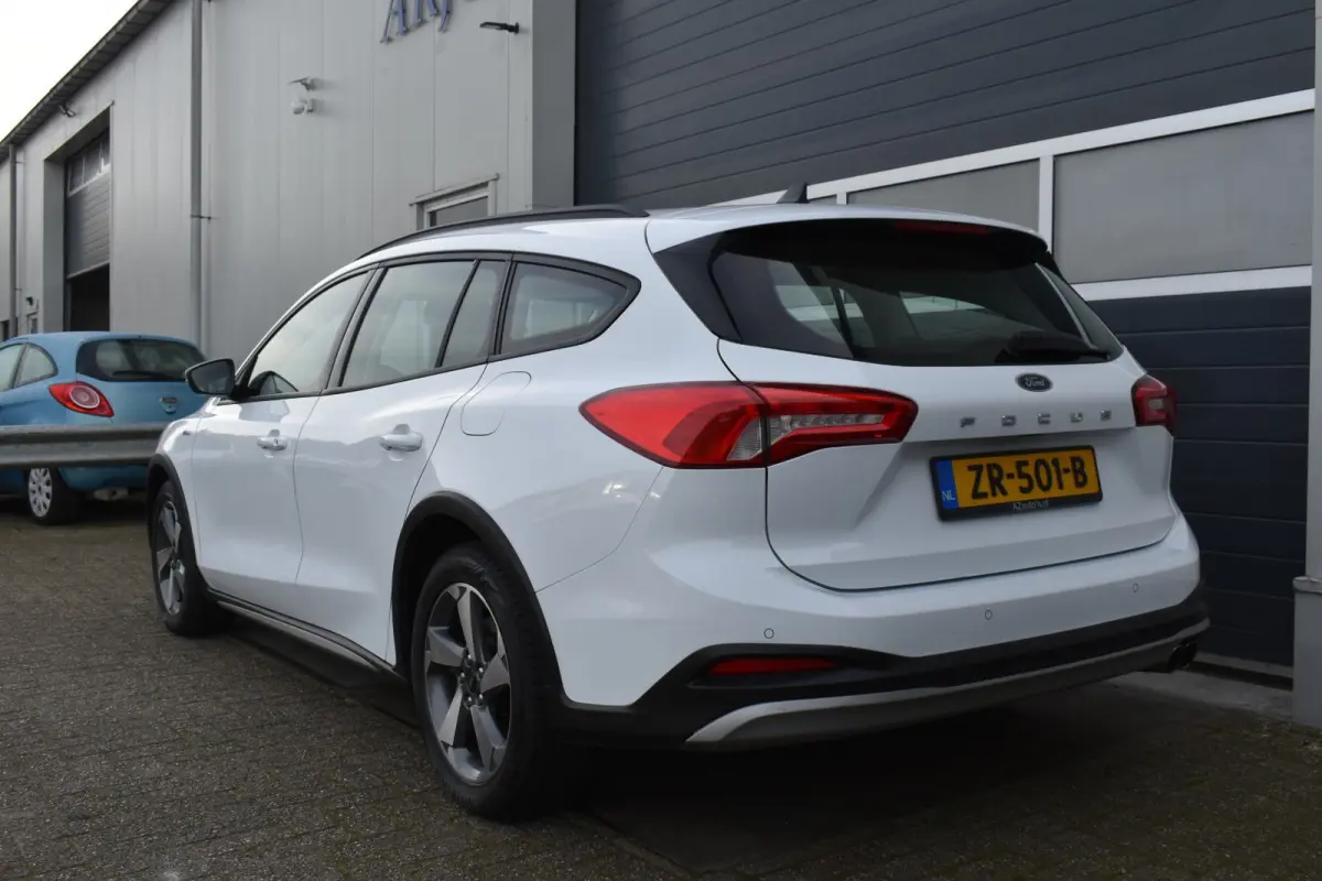 1.0 EcoBoost Active Business