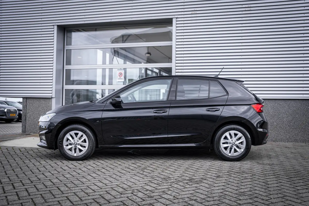 95pk 1.0 TSI Selection | Apple Carplay/Android Auto|telefoonintegratie premium | Keyless start | Lichtmetalen velgen 15"