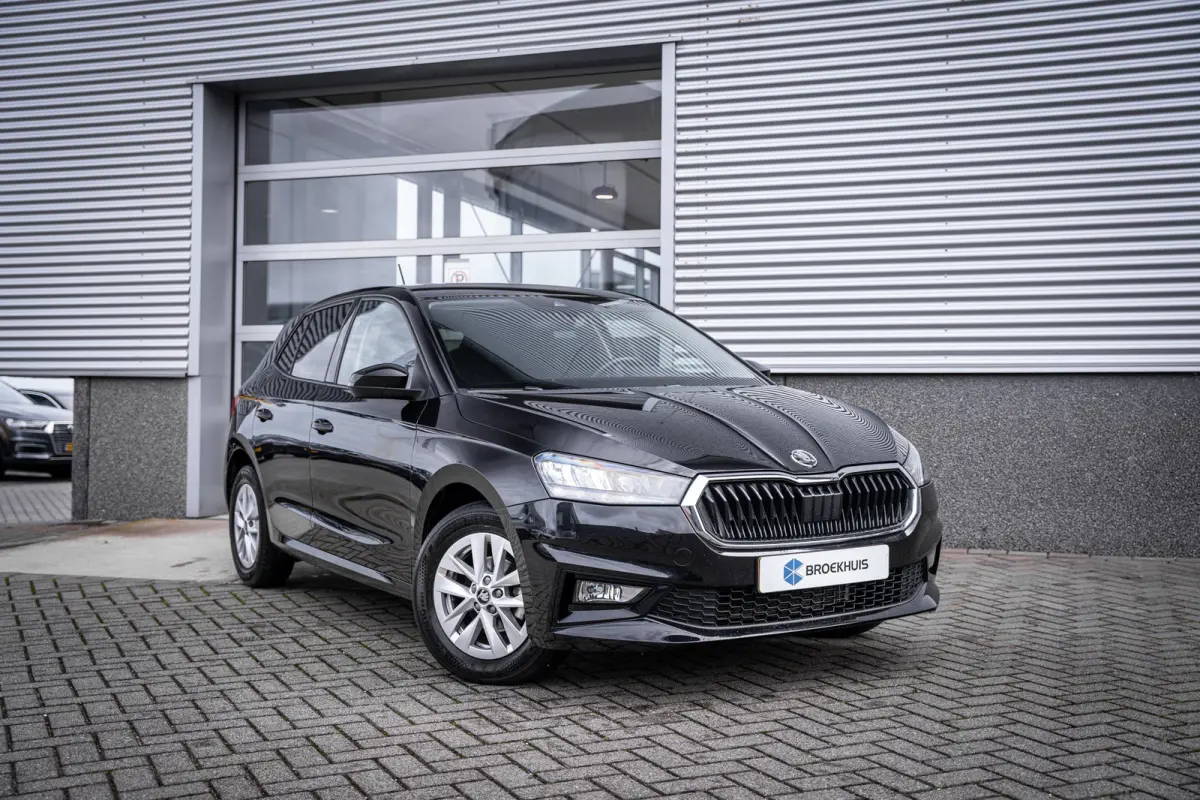 95pk 1.0 TSI Selection | Apple Carplay/Android Auto|telefoonintegratie premium | Keyless start | Lichtmetalen velgen 15"