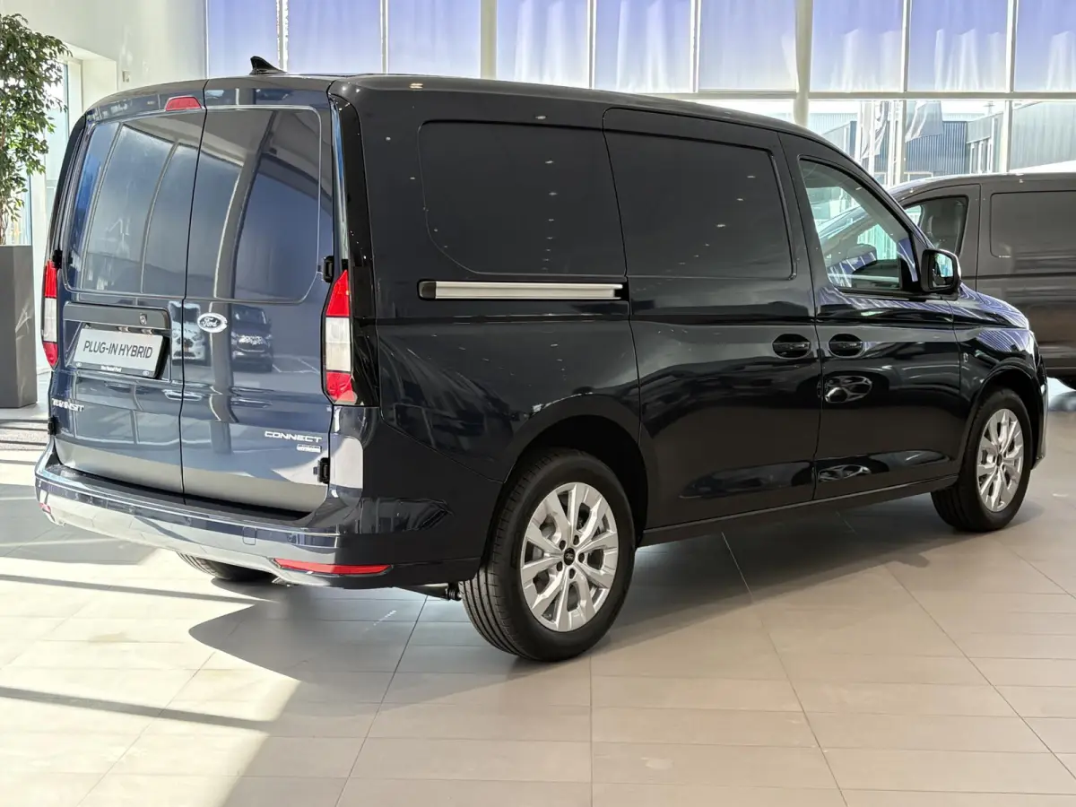 PHEV Limited L2 PREMIUM SENSICO BEKLEDING | AUTOMAAT | CAMERA | ADAPTIVE CRUISE CONTROL | BLIND SPOT | LED LAADRUIMTE VERLICHTING | CARPLAY