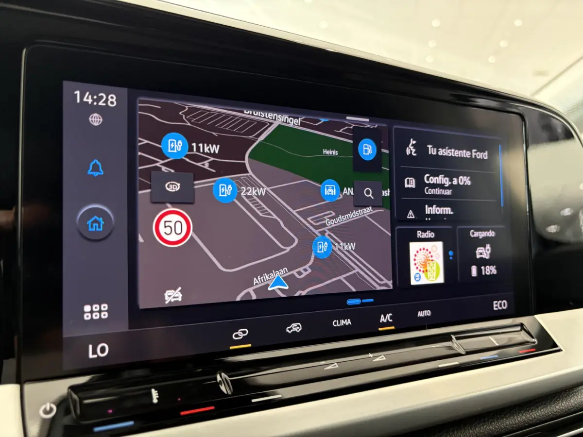 PHEV Limited L2 PREMIUM SENSICO BEKLEDING | AUTOMAAT | CAMERA | ADAPTIVE CRUISE CONTROL | BLIND SPOT | LED LAADRUIMTE VERLICHTING | CARPLAY