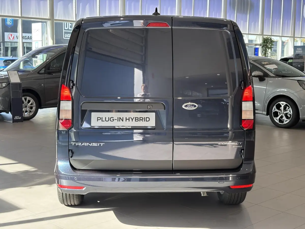PHEV Limited L2 PREMIUM SENSICO BEKLEDING | AUTOMAAT | CAMERA | ADAPTIVE CRUISE CONTROL | BLIND SPOT | LED LAADRUIMTE VERLICHTING | CARPLAY