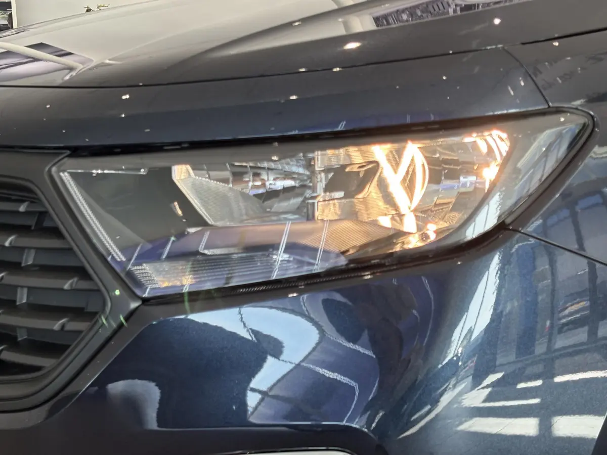 PHEV Limited L2 PREMIUM SENSICO BEKLEDING | AUTOMAAT | CAMERA | ADAPTIVE CRUISE CONTROL | BLIND SPOT | LED LAADRUIMTE VERLICHTING | CARPLAY