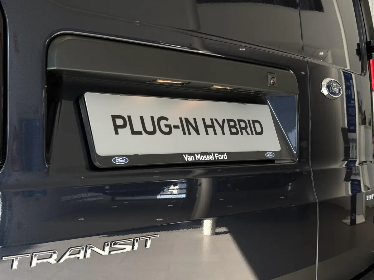 PHEV Limited L2 PREMIUM SENSICO BEKLEDING | AUTOMAAT | CAMERA | ADAPTIVE CRUISE CONTROL | BLIND SPOT | LED LAADRUIMTE VERLICHTING | CARPLAY