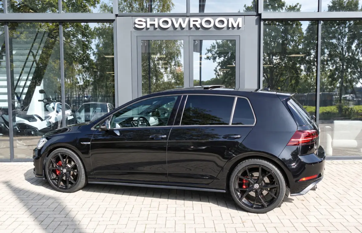 2.0 TDI GTD PANO KEYLESS DYNAUDIO