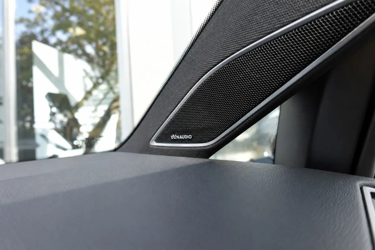 2.0 TDI GTD PANO KEYLESS DYNAUDIO