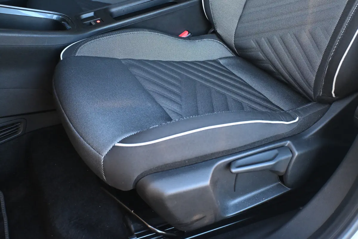 1.2 Hybrid Icon 145pk Tot 8 Jaar Garantie! | Navigatie by App | Cruise Control | Airco | Full-LED | !!