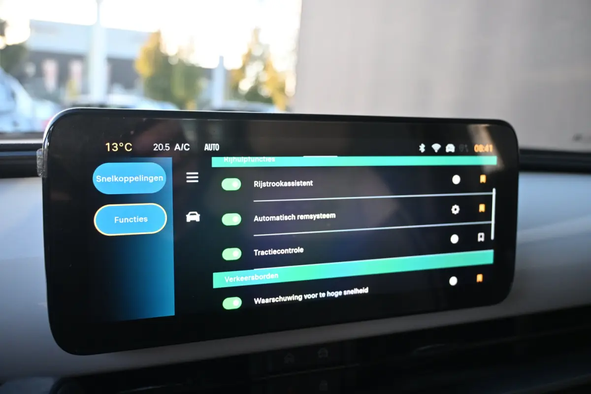 1.2 Hybrid Icon 145pk Tot 8 Jaar Garantie! | Navigatie by App | Cruise Control | Airco | Full-LED | !!
