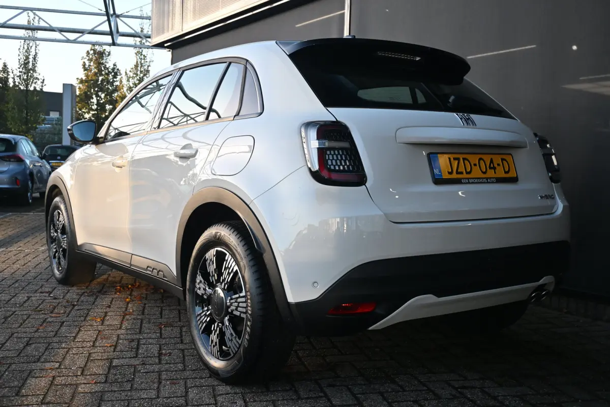 1.2 Hybrid Icon 145pk Tot 8 Jaar Garantie! | Navigatie by App | Cruise Control | Airco | Full-LED | !!