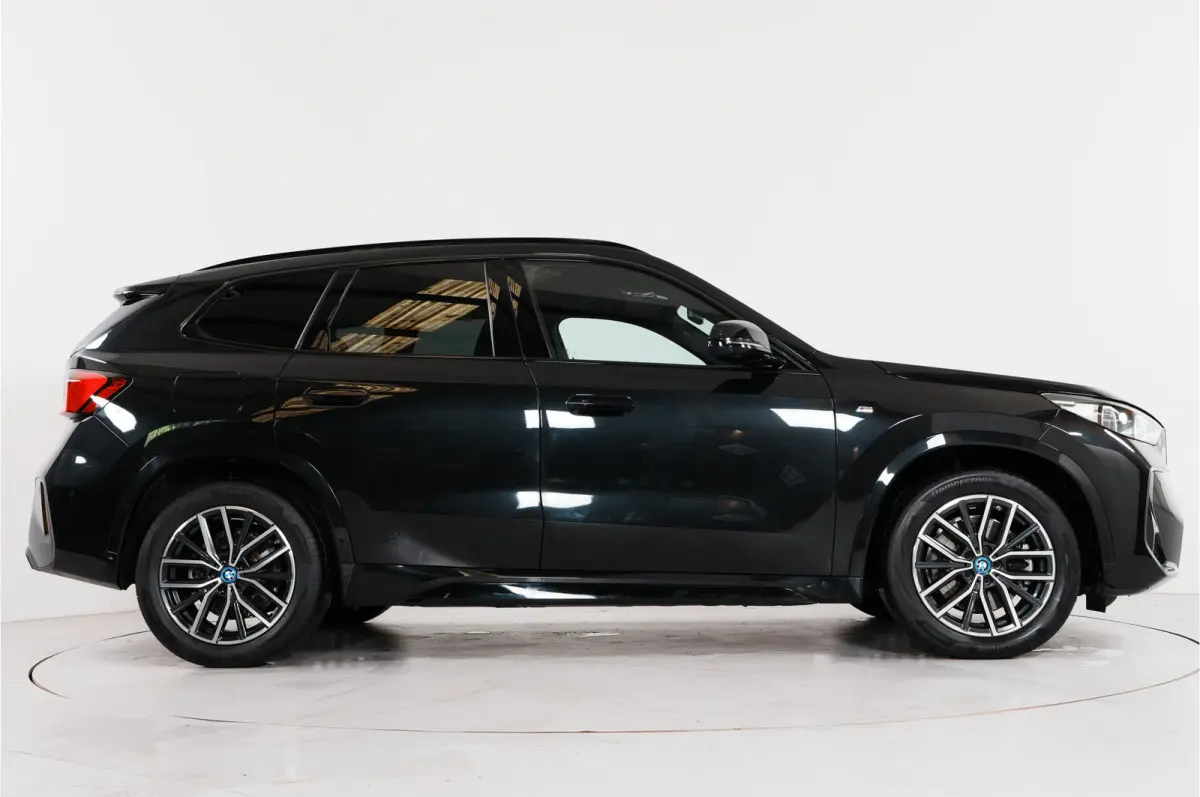 xDrive30e M-sport 327 pk PHEV | Pano | HUD | 360° | 3D View | SOH 91,02% |