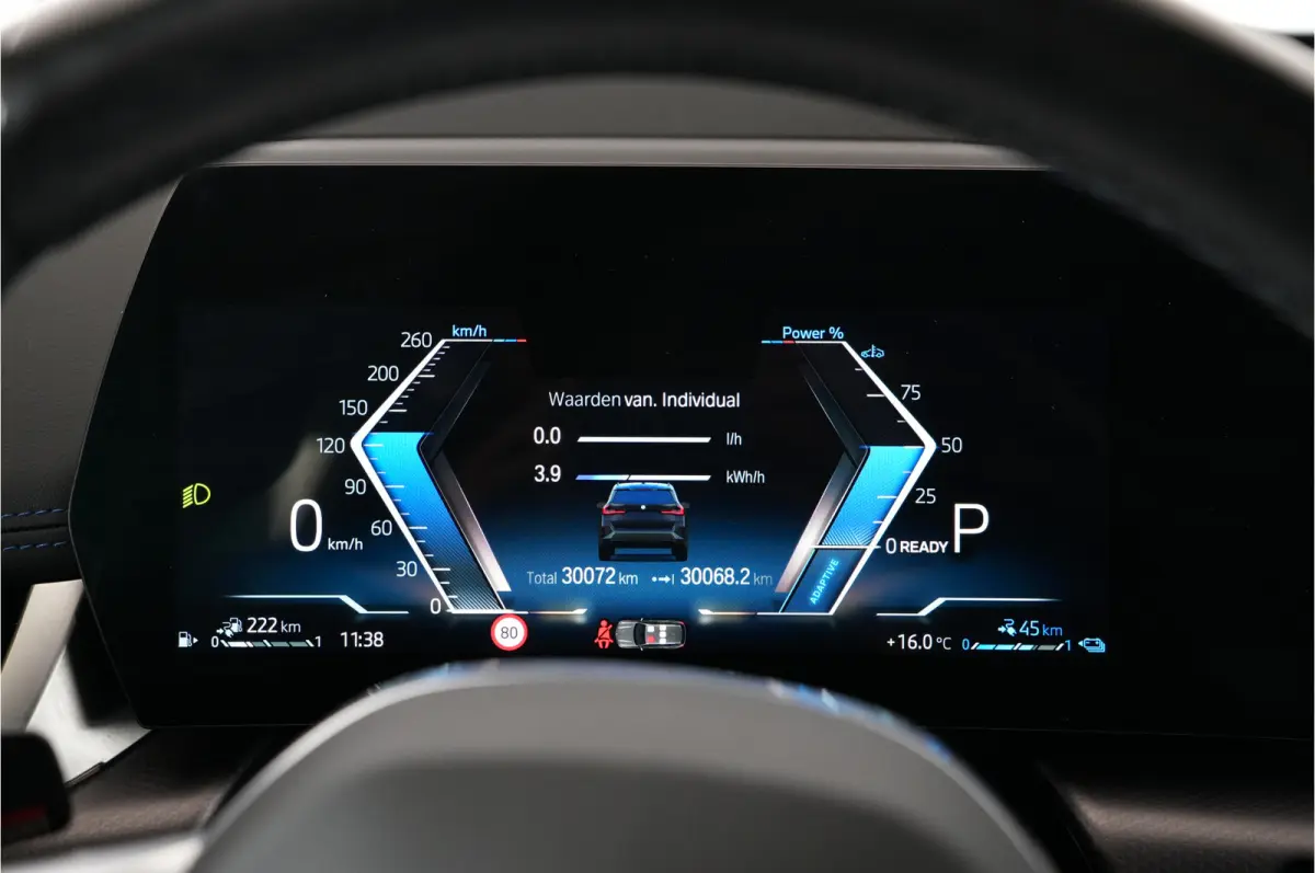 xDrive30e M-sport 327 pk PHEV | Pano | HUD | 360° | 3D View | SOH 91,02% |