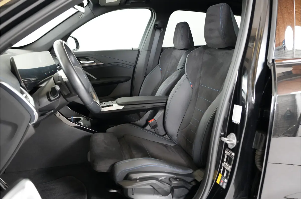 xDrive30e M-sport 327 pk PHEV | Pano | HUD | 360° | 3D View | SOH 91,02% |