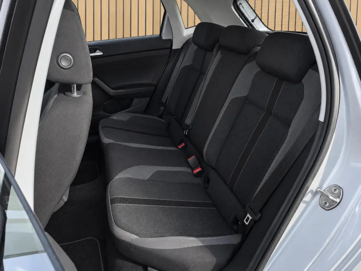1.0 TSI Highline |Stoelverw. |Keyless |Camera |Dodehoek |ACC